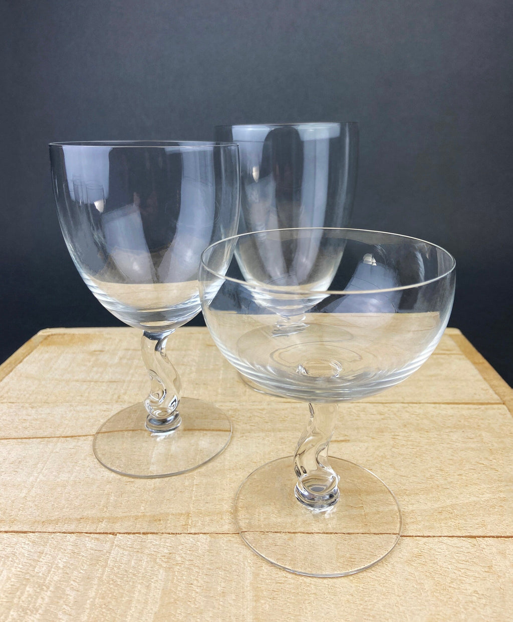 Vintage Contour Clear by Fostoria Crystal Juice Glasses with S Shaped Stem. Set of Five Small Stemware. Collectible Glassware. Fine Dining.